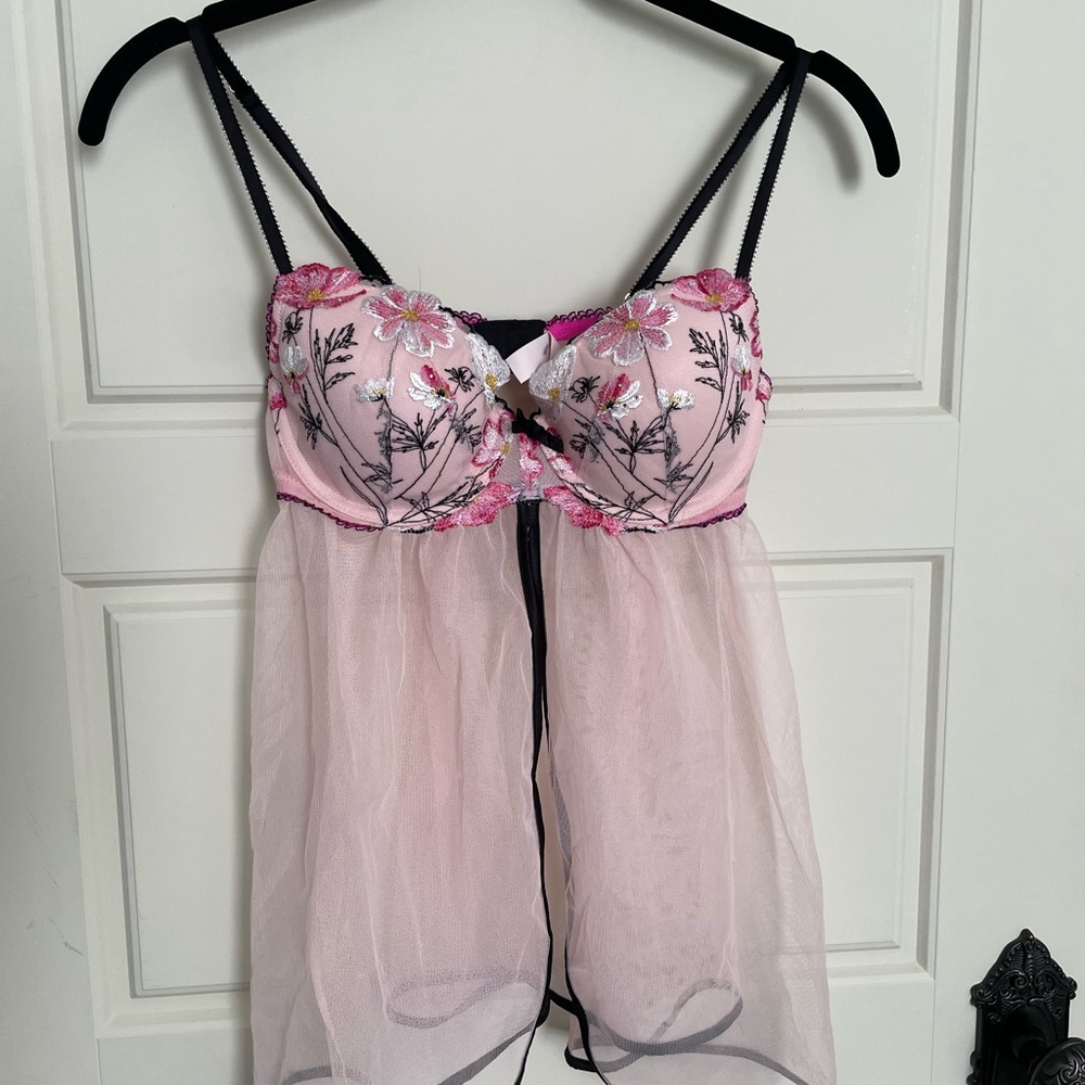34C Victoria Secret Pink Embroidered Floral Babydoll Lingerie